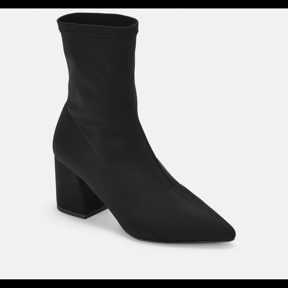 Misguided black pointed toe sock boots - Picture 5 of 5